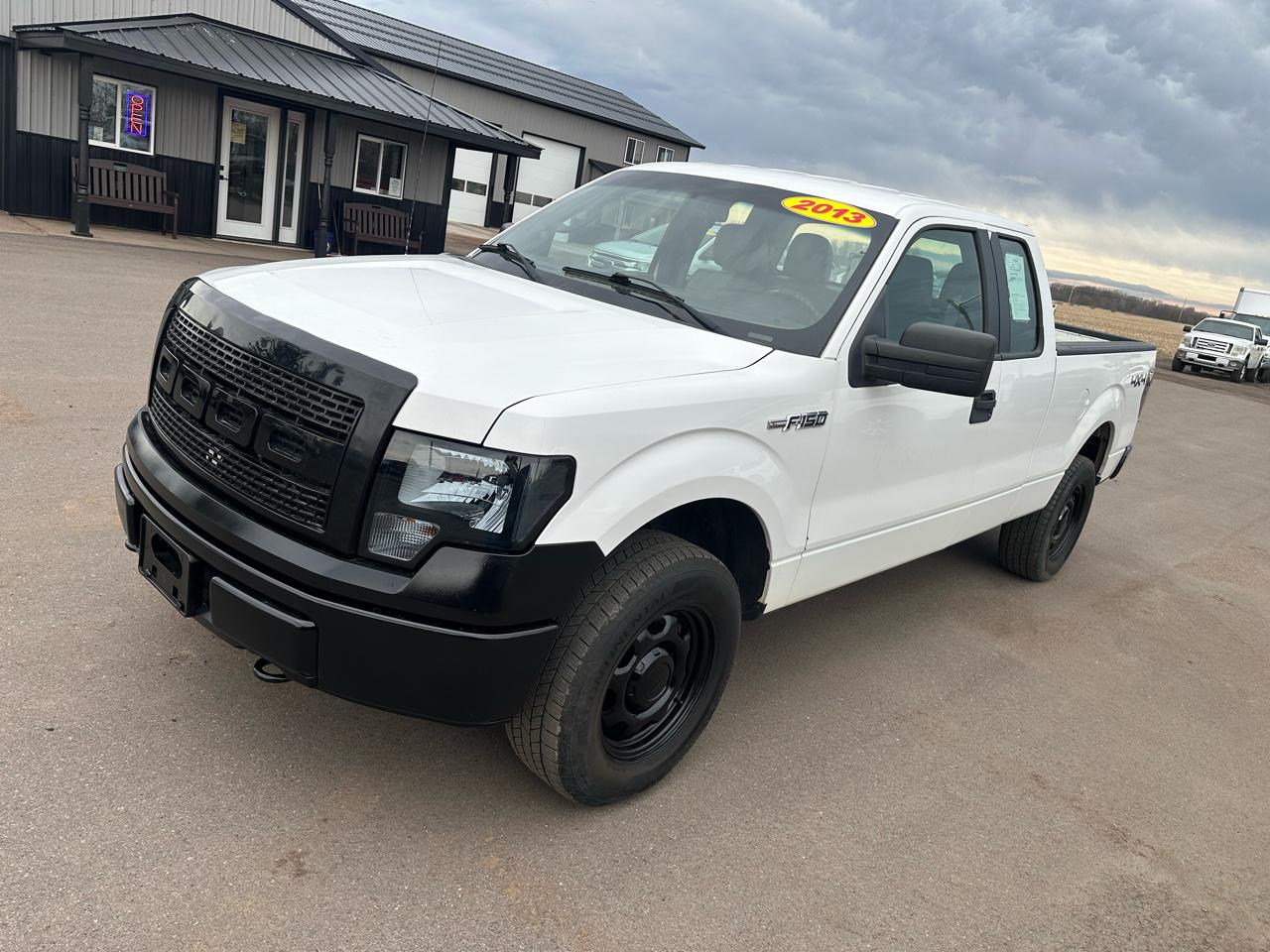 Ford F-150 4WD SuperCab 145" XL 2013