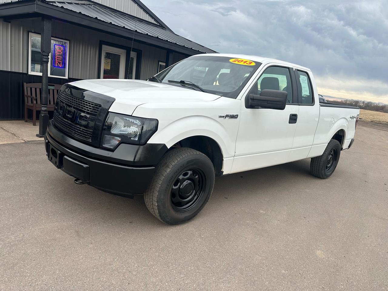 Ford F-150 4WD SuperCab 145" XL 2013