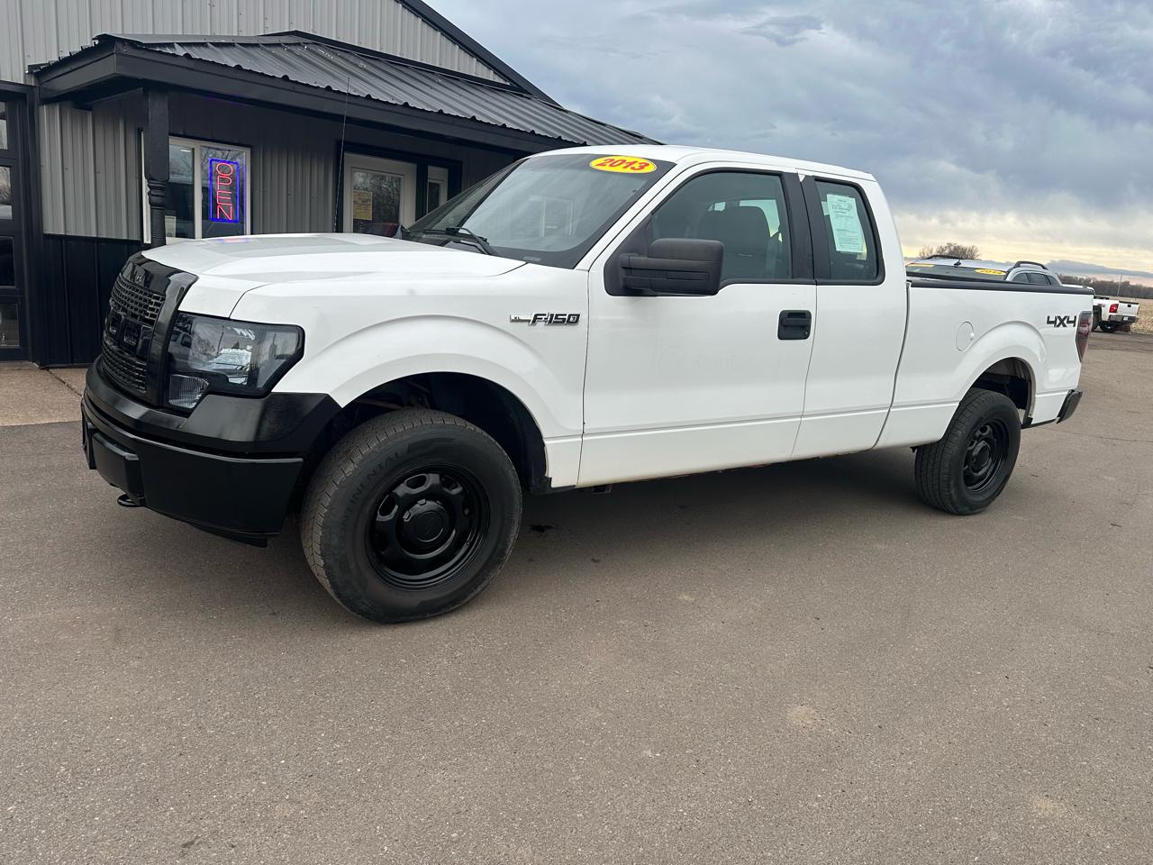 Ford F-150 4WD SuperCab 145" XL 2013