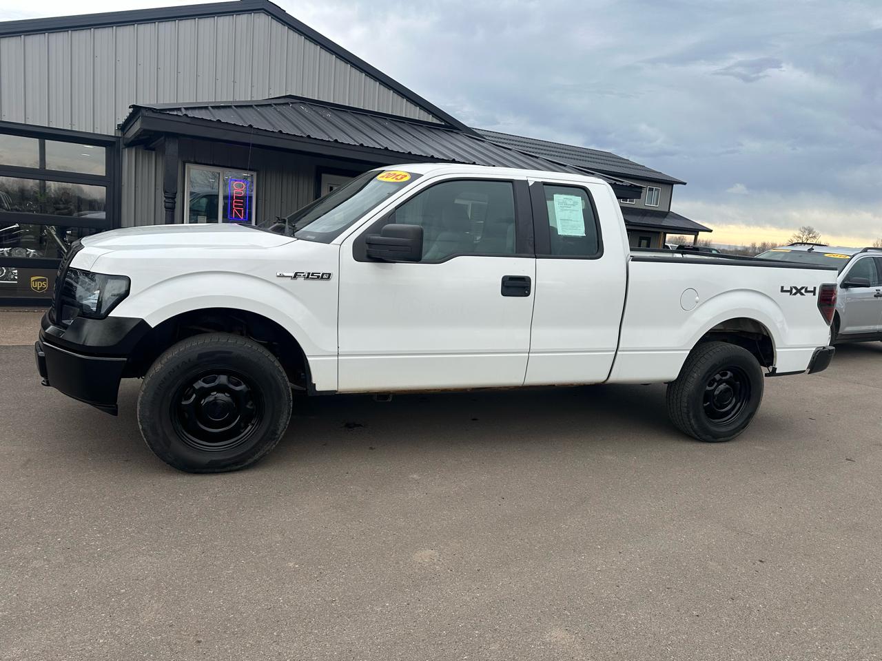 Ford F-150 4WD SuperCab 145" XL 2013
