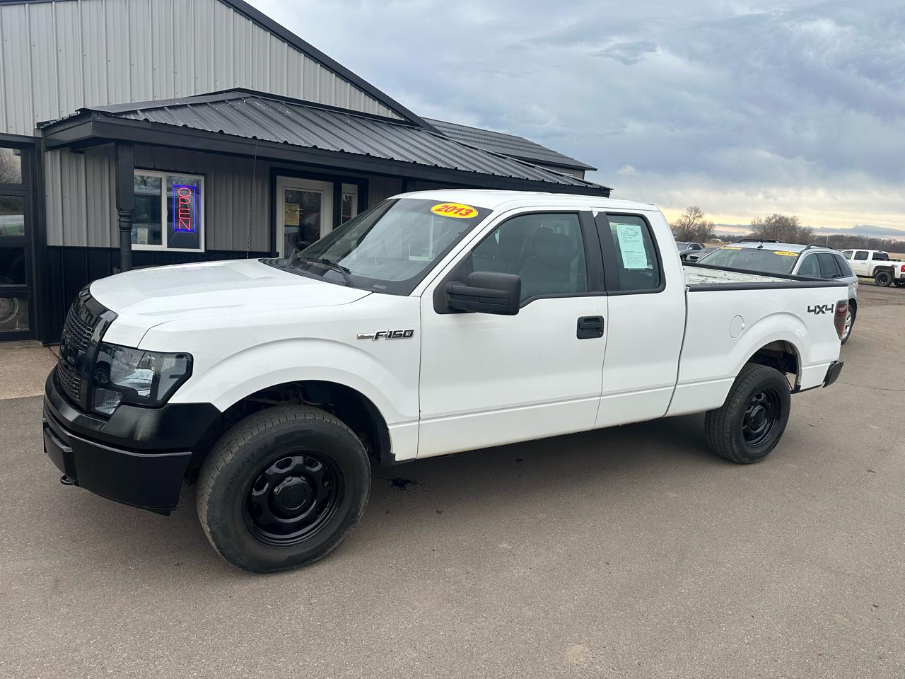 Ford F-150 4WD SuperCab 145" XL 2013