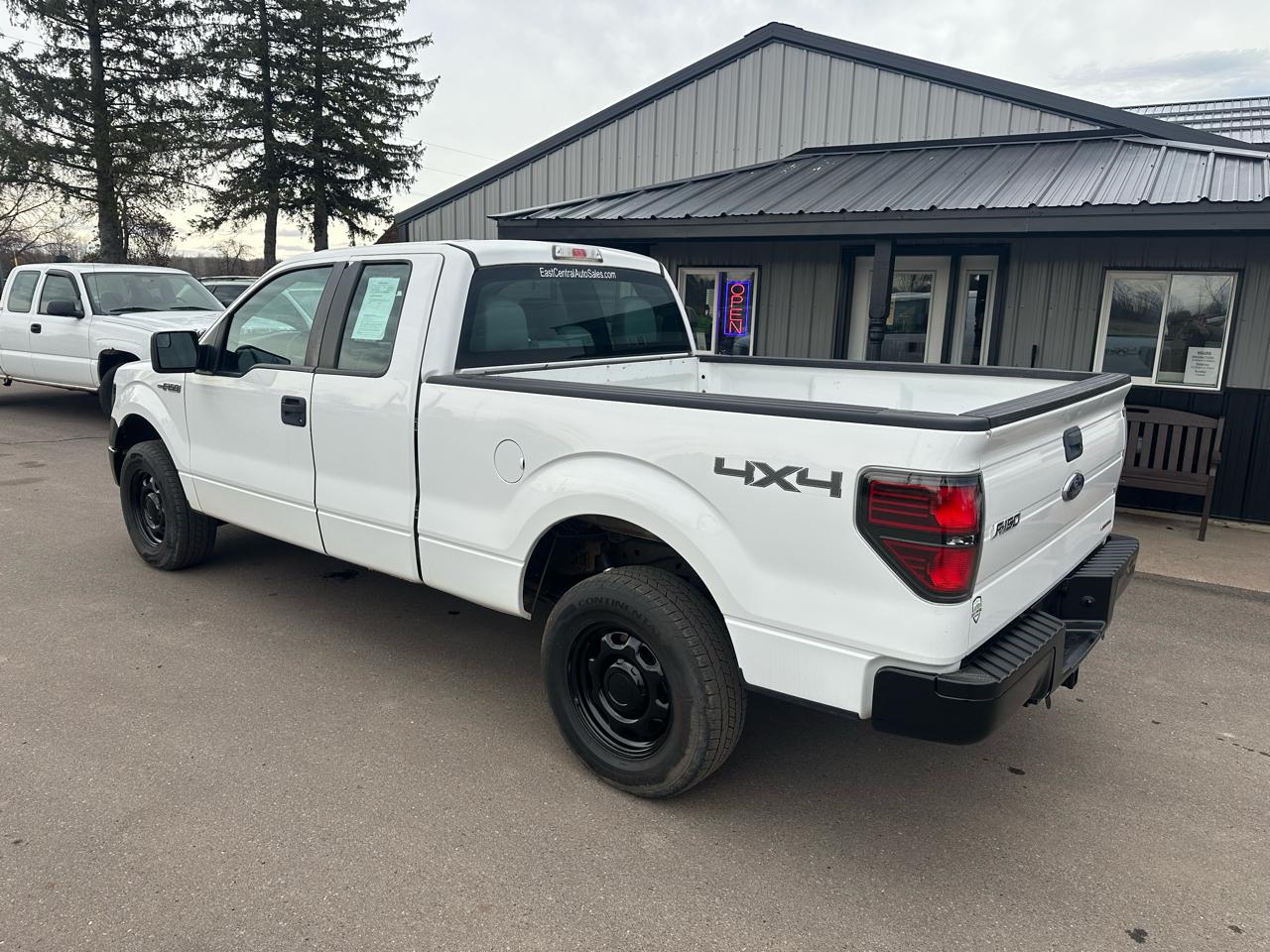 Ford F-150 4WD SuperCab 145" XL 2013