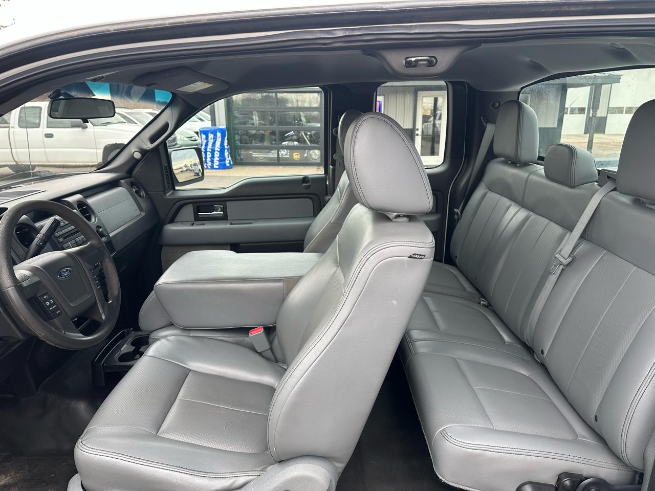 Ford F-150 4WD SuperCab 145" XL 2013