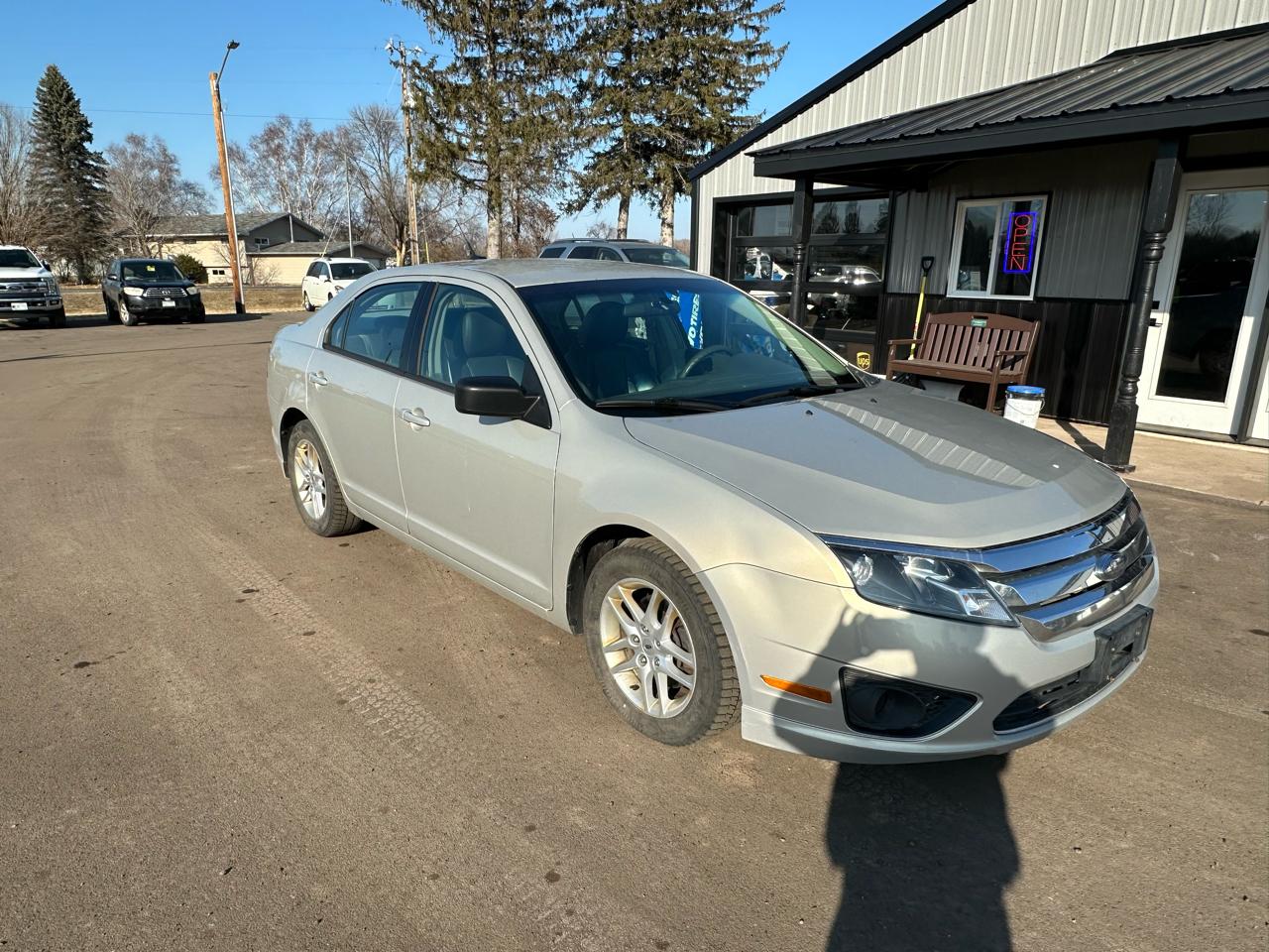 Ford Fusion 4dr Sdn S FWD 2010