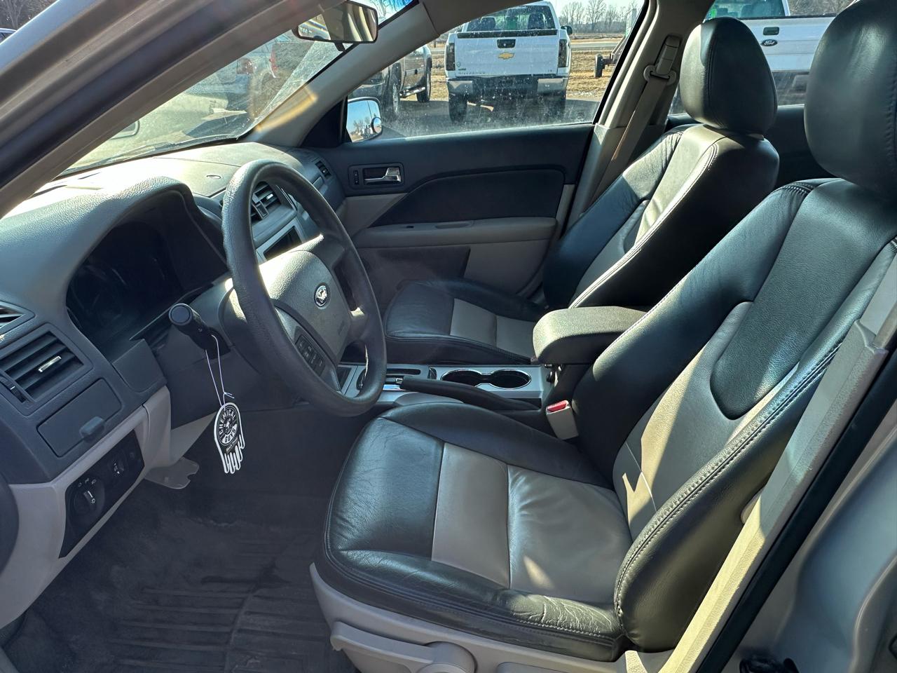 Ford Fusion 4dr Sdn S FWD 2010