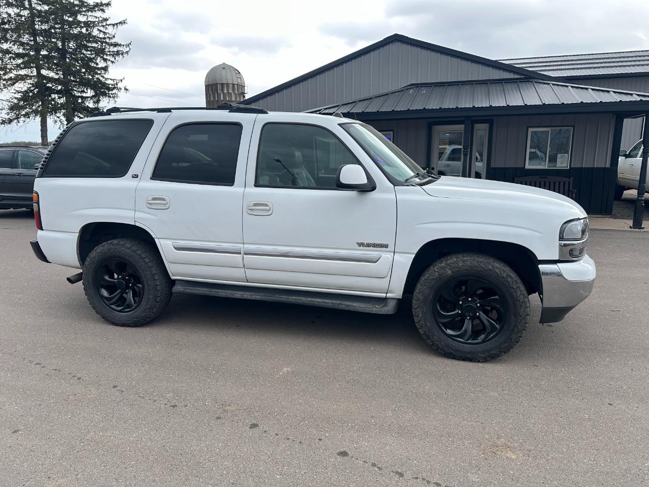 GMC Yukon 4dr 1500 4WD SLT 2005