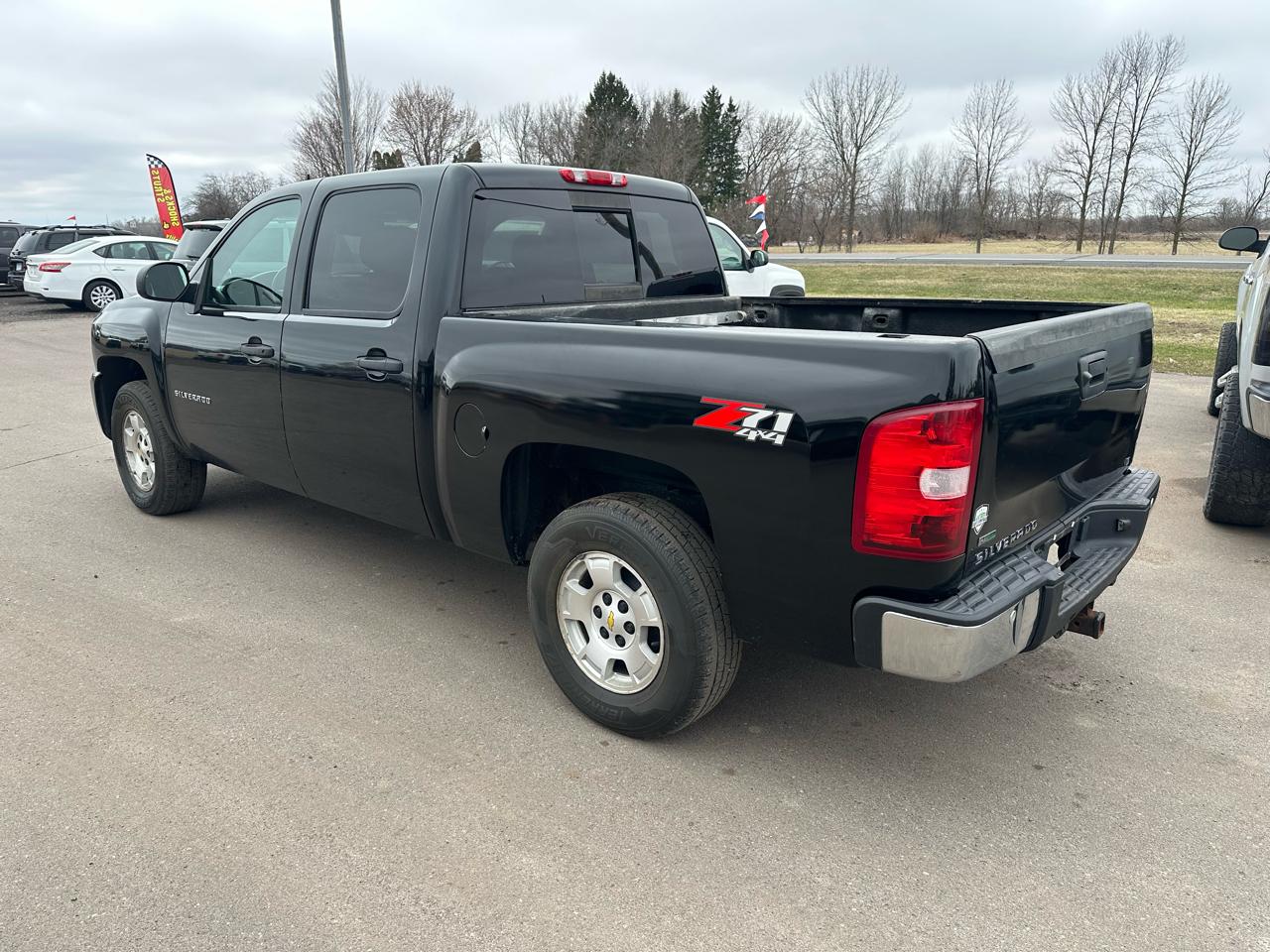 Chevrolet Silverado 1500 4WD Crew Cab 143.5" LT 2011