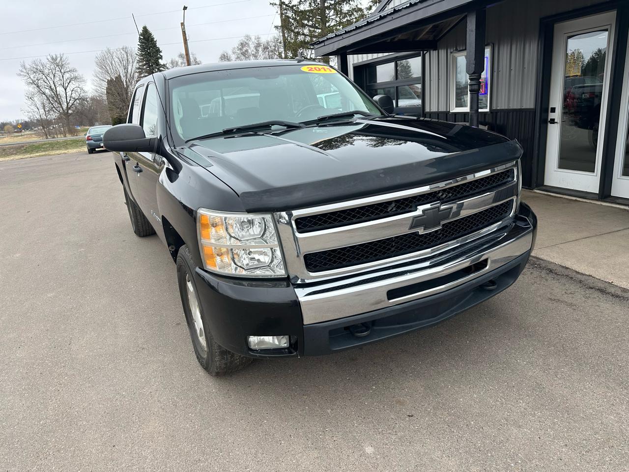 Chevrolet Silverado 1500 4WD Crew Cab 143.5" LT 2011