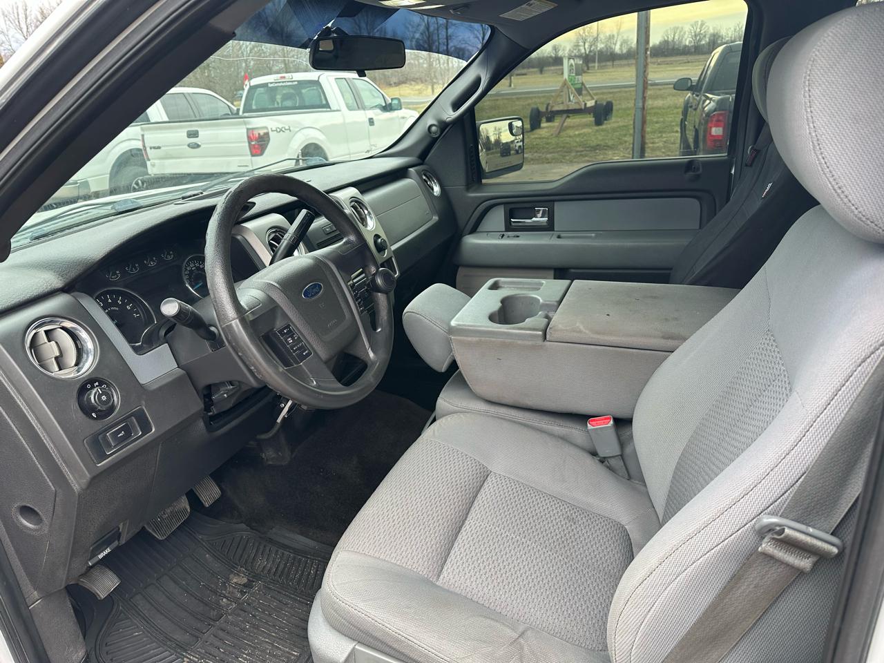 Ford F-150 4WD SuperCrew 145" XLT 2014