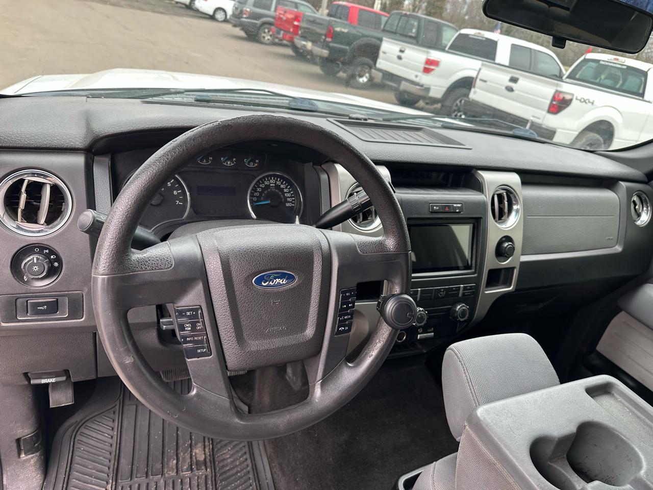 Ford F-150 4WD SuperCrew 145" XLT 2014