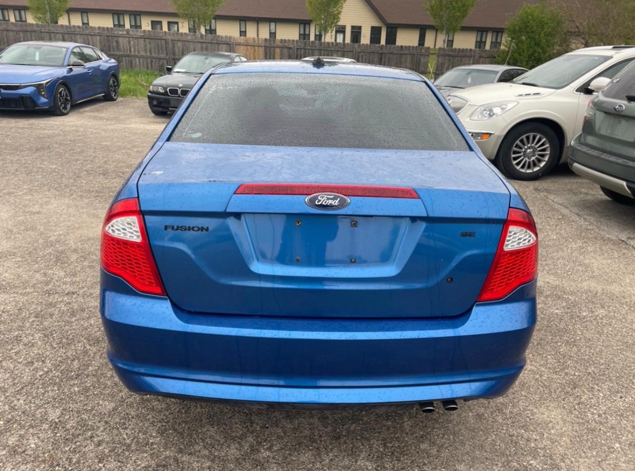 Ford Fusion 4dr Sdn SE FWD 2011