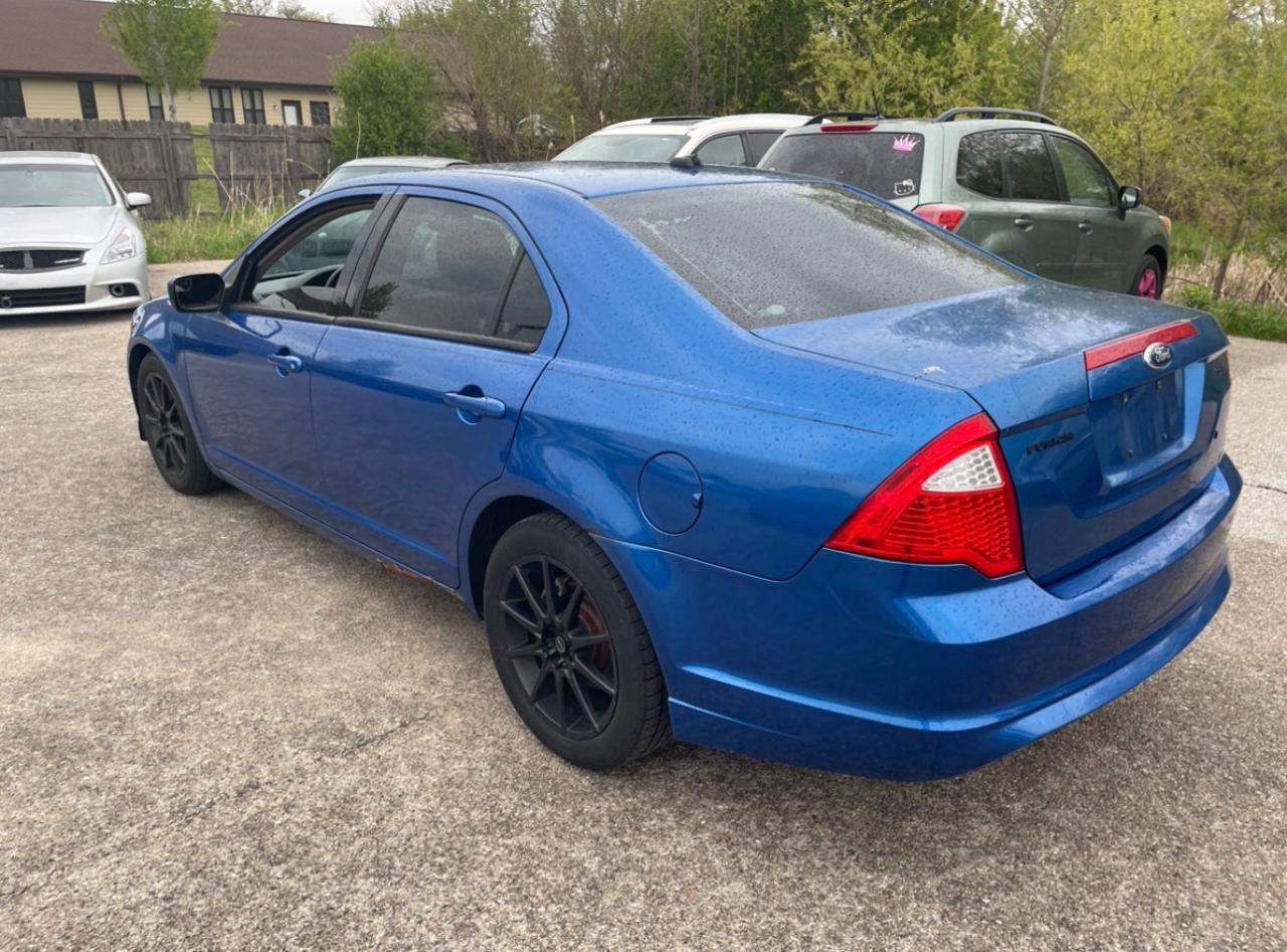 Ford Fusion 4dr Sdn SE FWD 2011