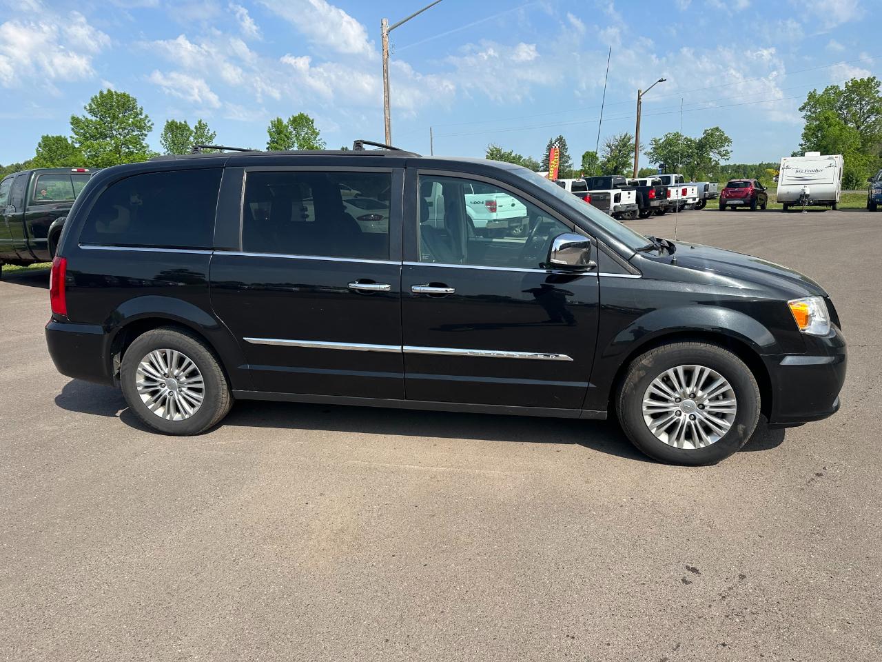 Chrysler Town & Country 4dr Wgn Touring-L 2015