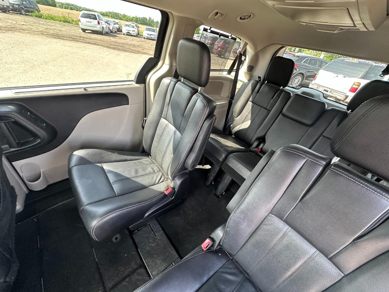Chrysler Town & Country 4dr Wgn Touring-L 2015