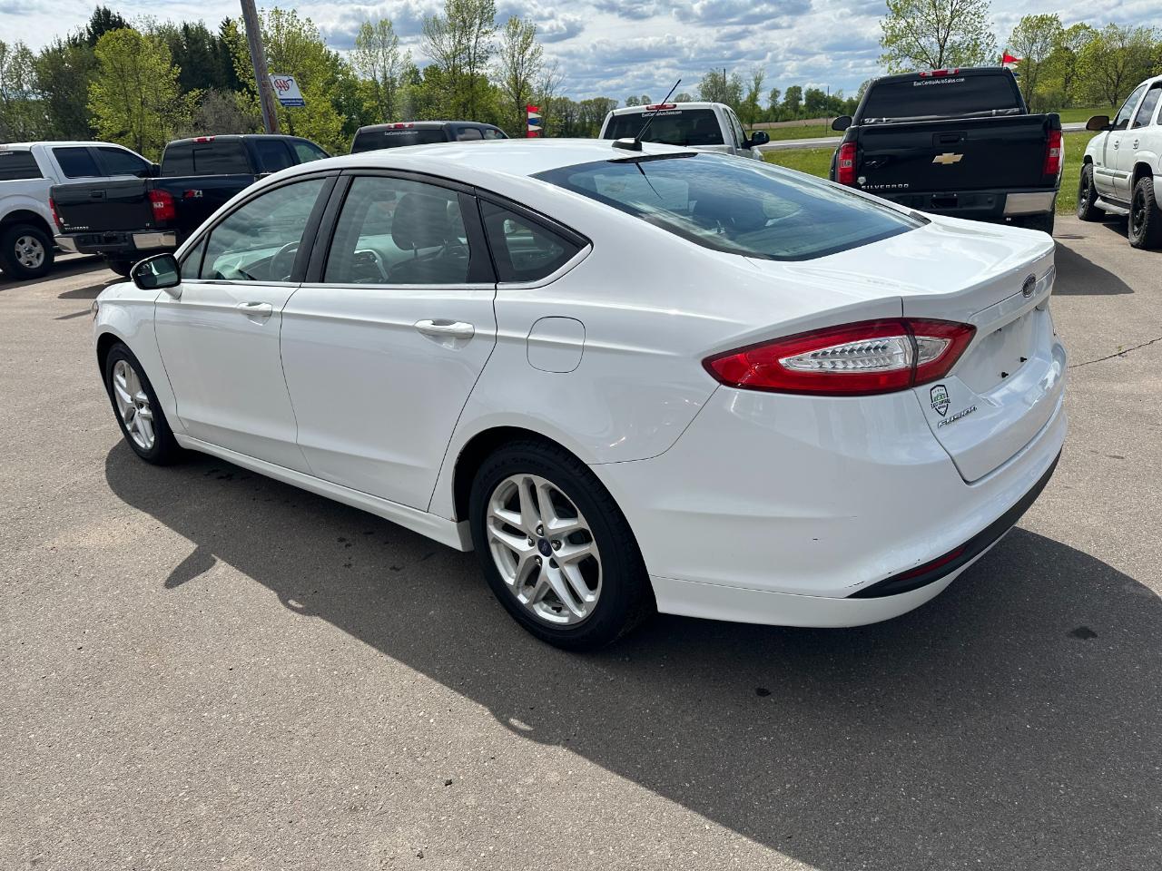 Ford Fusion 4dr Sdn SE FWD 2014
