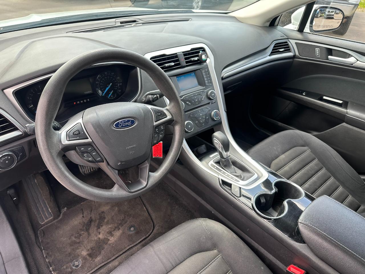 Ford Fusion 4dr Sdn SE FWD 2014