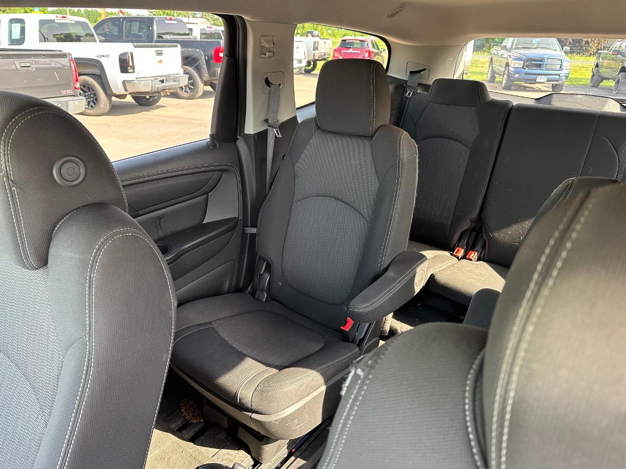 Chevrolet Traverse AWD 4dr LT w/2LT 2015