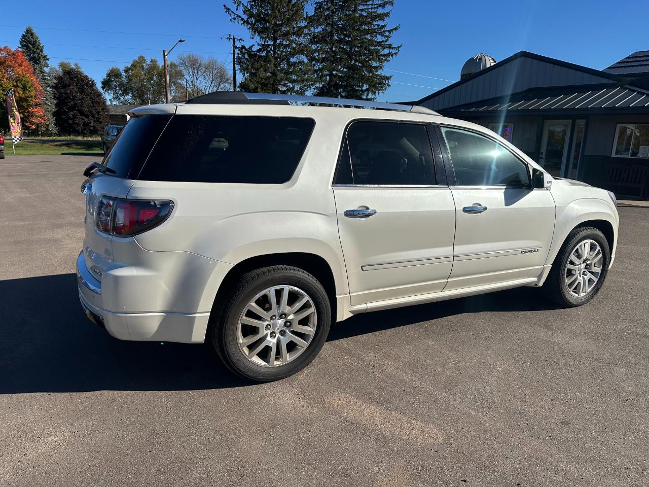 GMC Acadia AWD 4dr Denali 2015