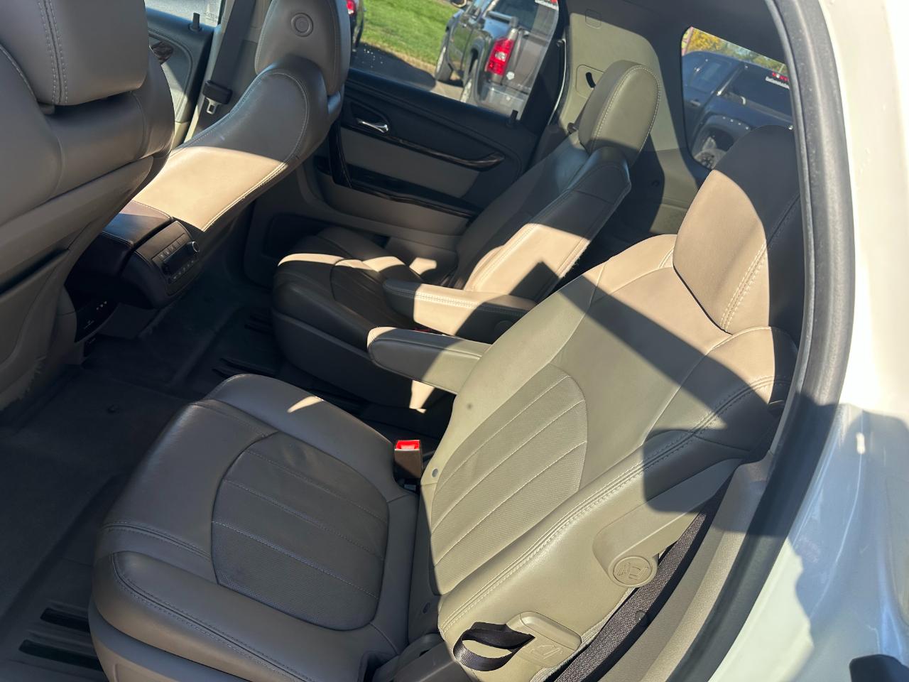 GMC Acadia AWD 4dr Denali 2015