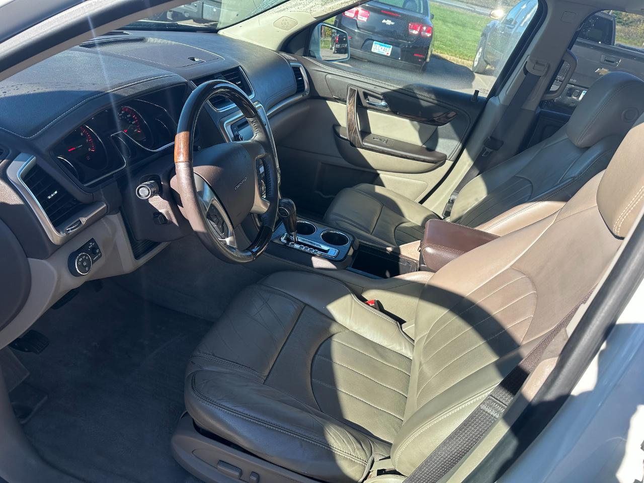 GMC Acadia AWD 4dr Denali 2015