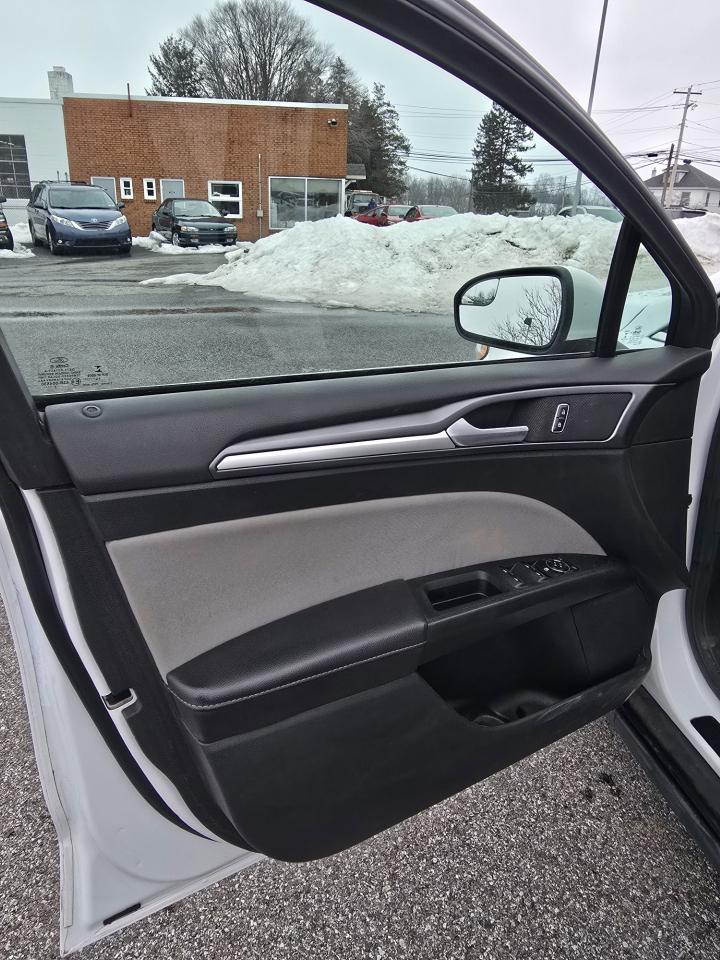 Ford Fusion 4dr Sdn I4 S FWD 2015