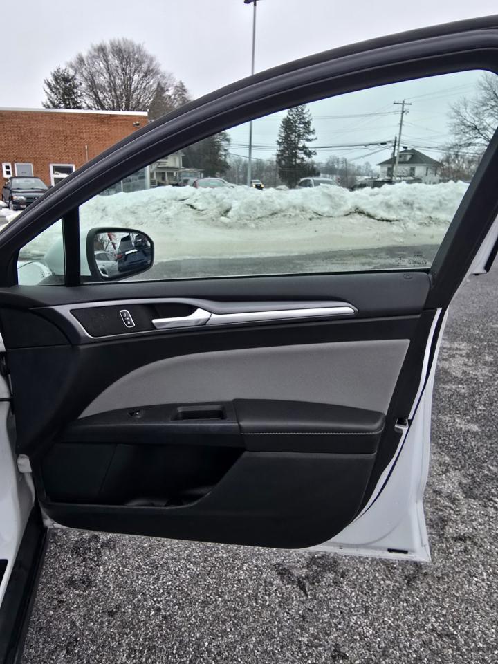 Ford Fusion 4dr Sdn I4 S FWD 2015