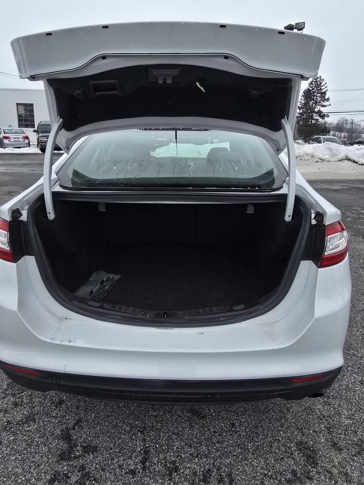 Ford Fusion 4dr Sdn I4 S FWD 2015