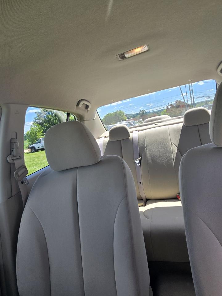 Nissan Versa 4dr Sdn I4 Auto 1.8 SL 2009
