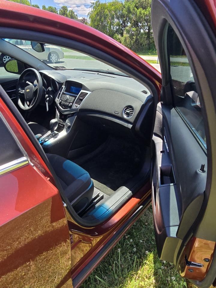 Chevrolet Cruze 1LT Auto 2012