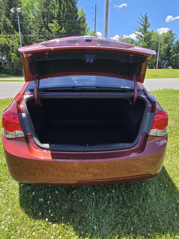 Chevrolet Cruze 1LT Auto 2012