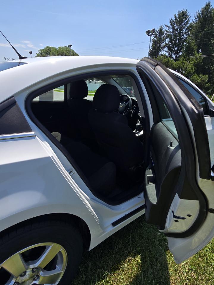 Chevrolet CRUZE LT Base 2012