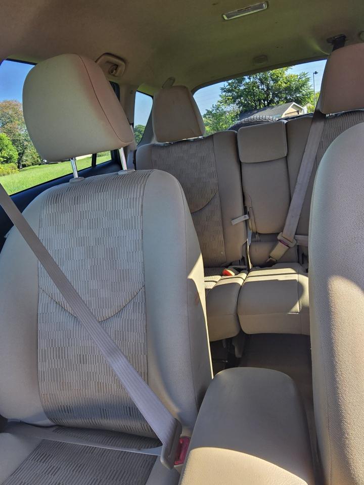 Toyota RAV4  2012