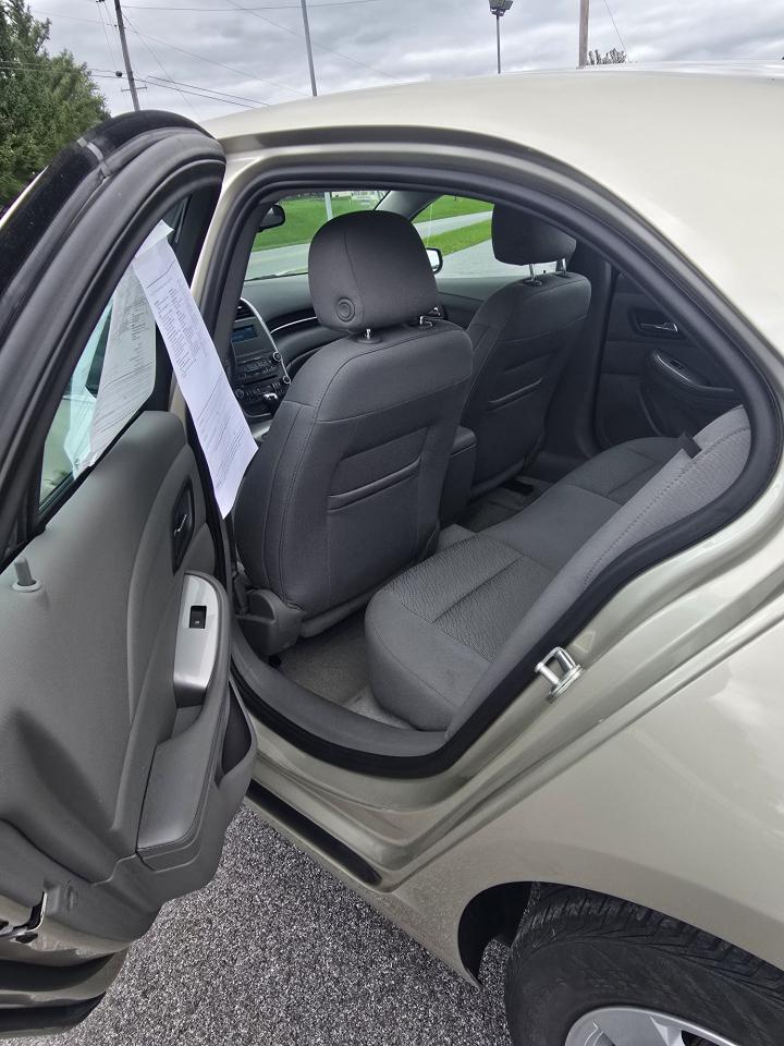 Chevrolet MALIBU 1LT Base 2016