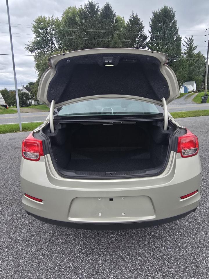 Chevrolet MALIBU 1LT Base 2016