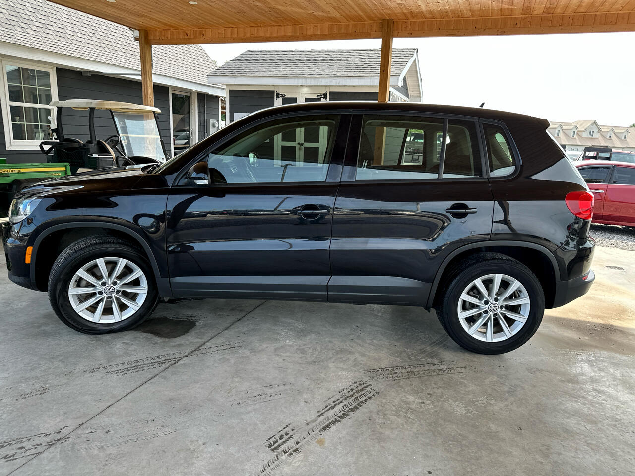 2017 Volkswagen Tiguan S photo 4