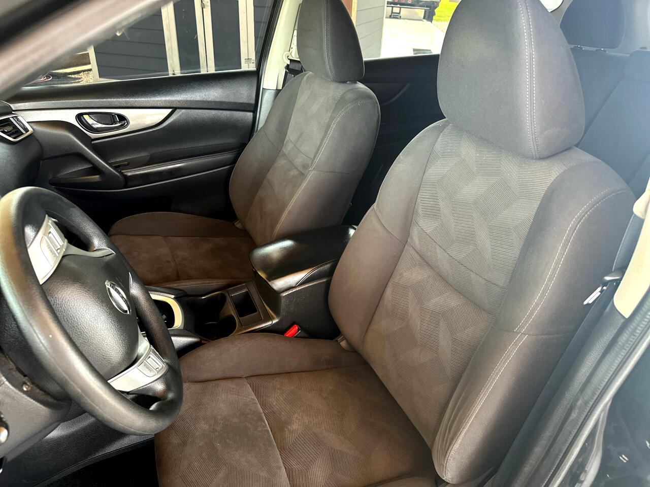 2016 Nissan Rogue AWD S photo 27