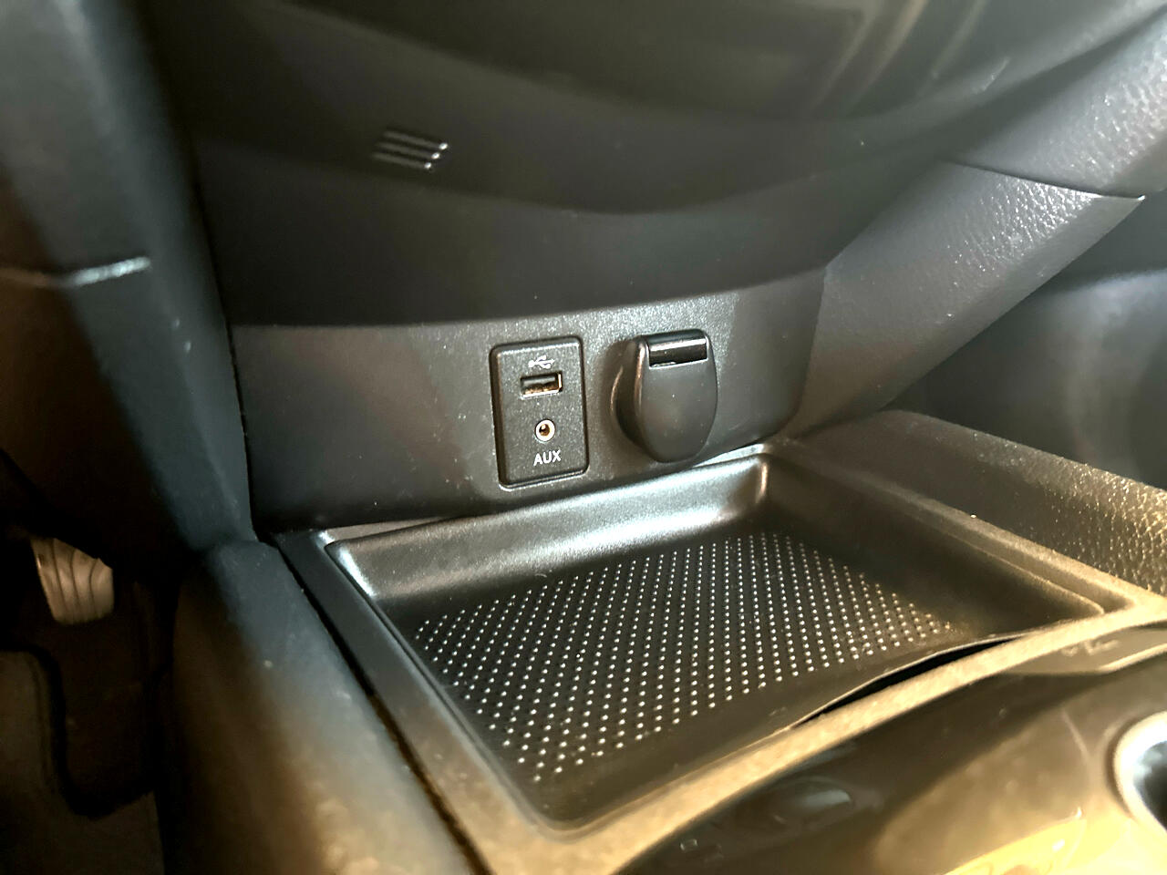 2016 Nissan Rogue AWD S photo 50