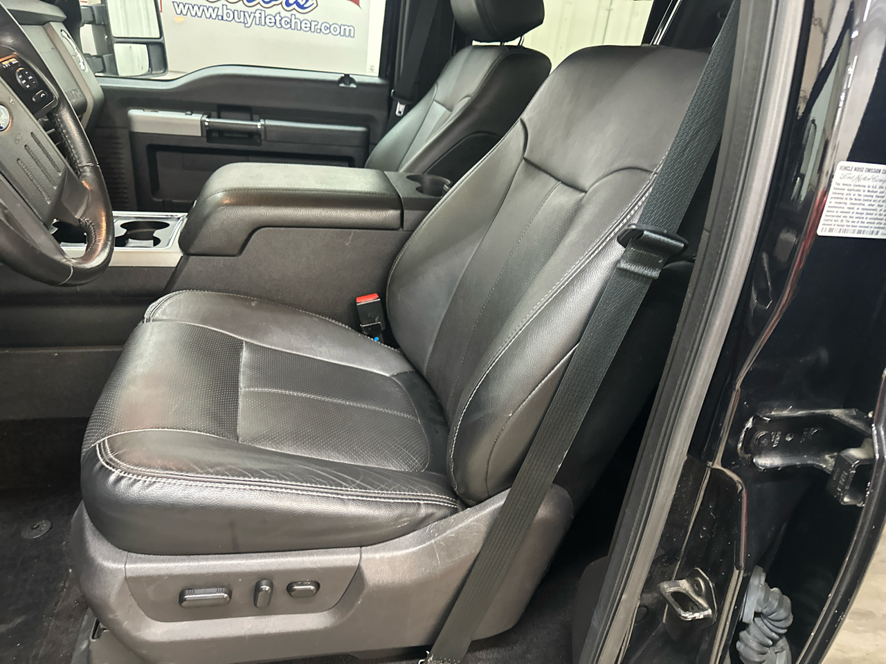 Ford Super Duty F-350 SRW 4WD Crew Cab 172" Lariat 2016 Ford Super Duty F-350 SRW 4WD Crew Cab 172" Lariat 2016