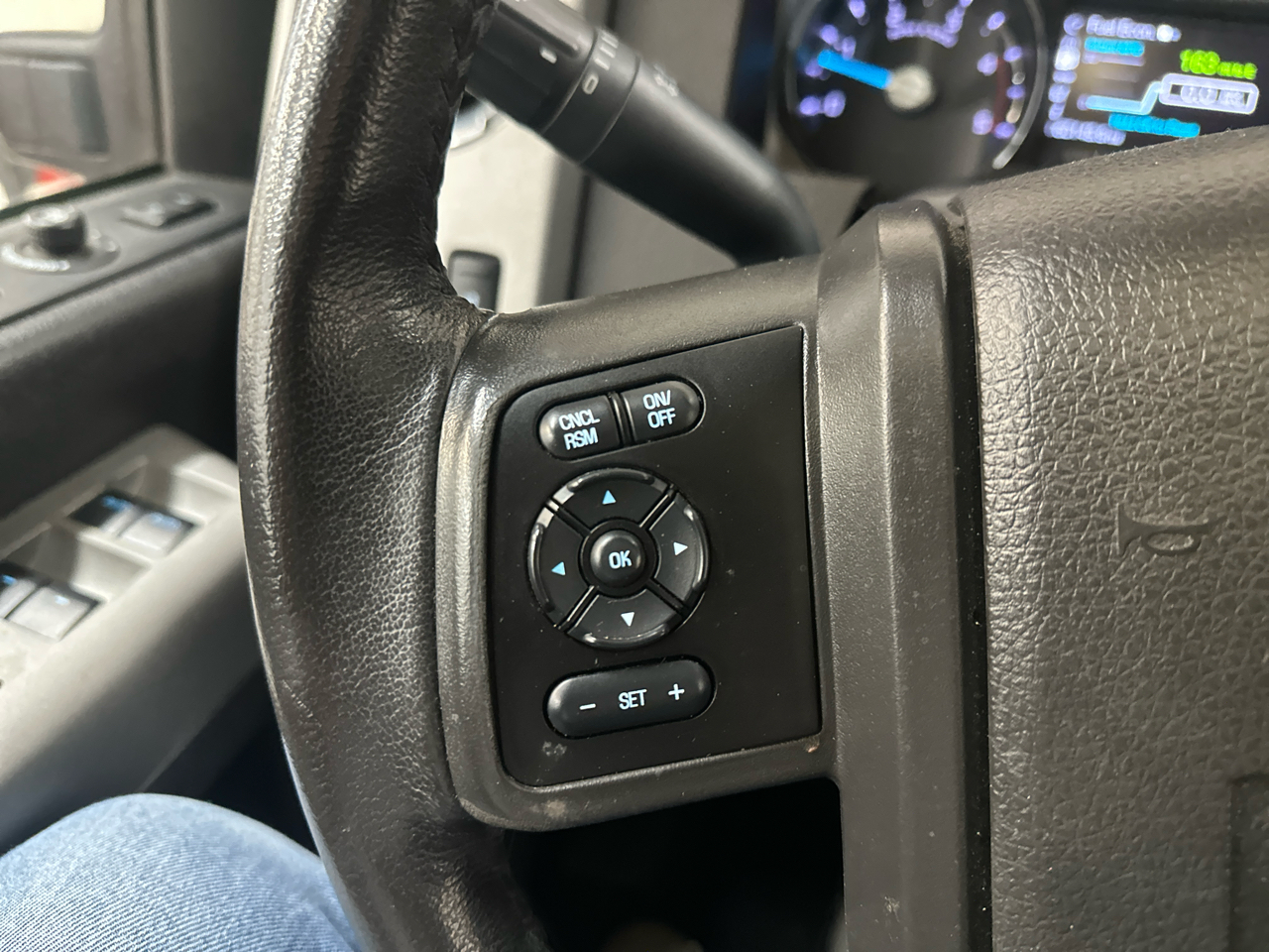 Ford Super Duty F-350 SRW 4WD Crew Cab 172" Lariat 2016 Ford Super Duty F-350 SRW 4WD Crew Cab 172" Lariat 2016