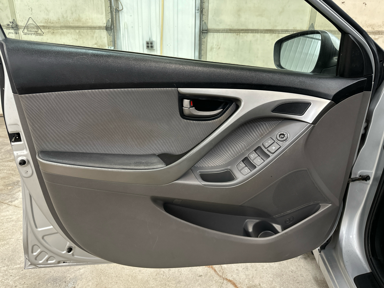 Hyundai Elantra 4dr Sdn Auto GLS PZEV (Alabama Plant) 2012 Hyundai Elantra 4dr Sdn Auto GLS PZEV (Alabama Plant) 2012