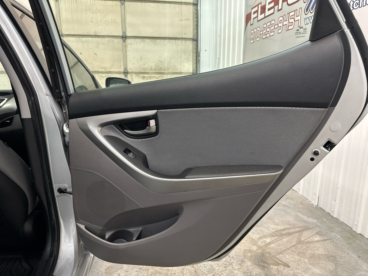 Hyundai Elantra 4dr Sdn Auto GLS PZEV (Alabama Plant) 2012 Hyundai Elantra 4dr Sdn Auto GLS PZEV (Alabama Plant) 2012