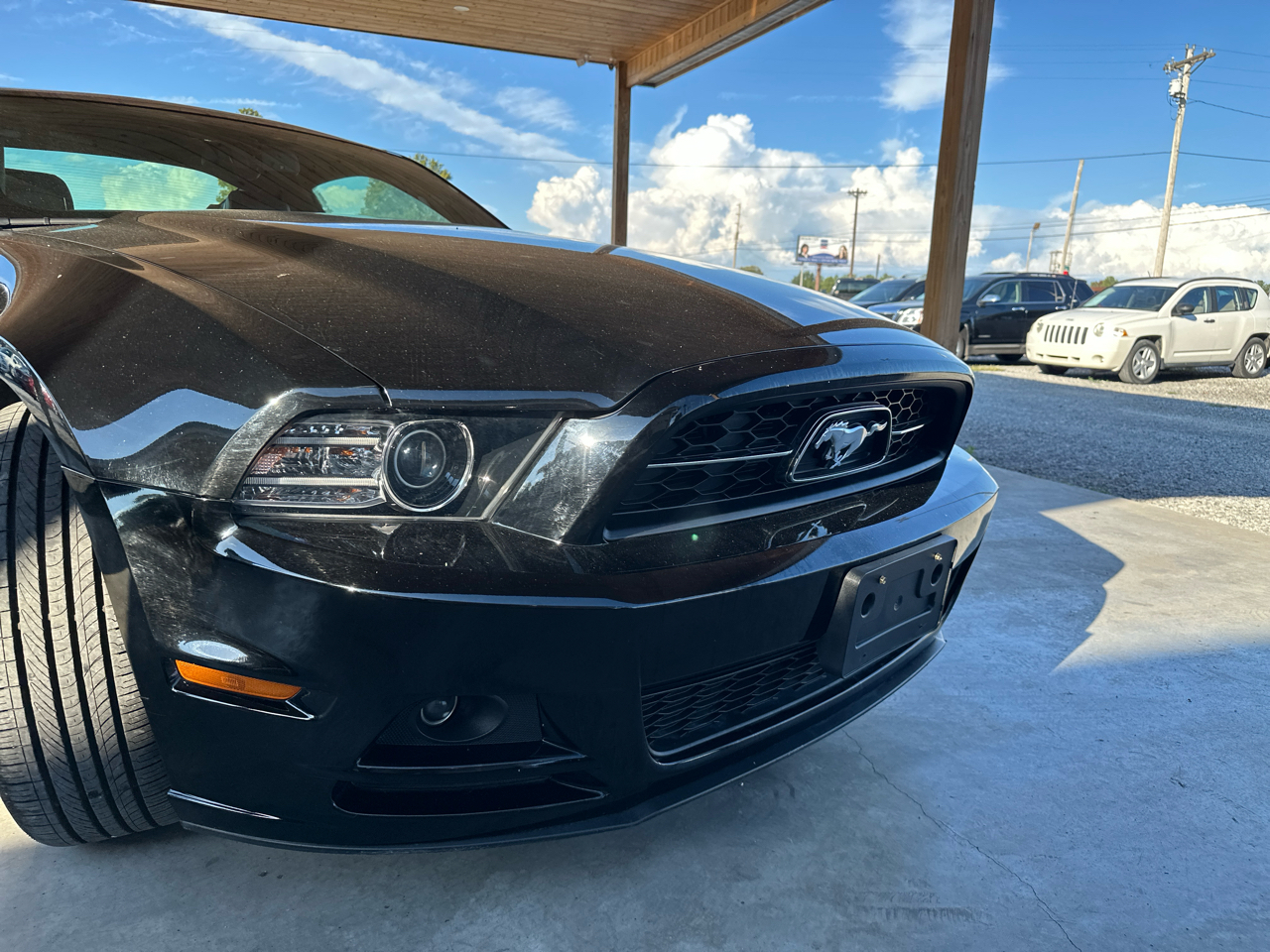 2014 Ford Mustang V6 Premium photo 18