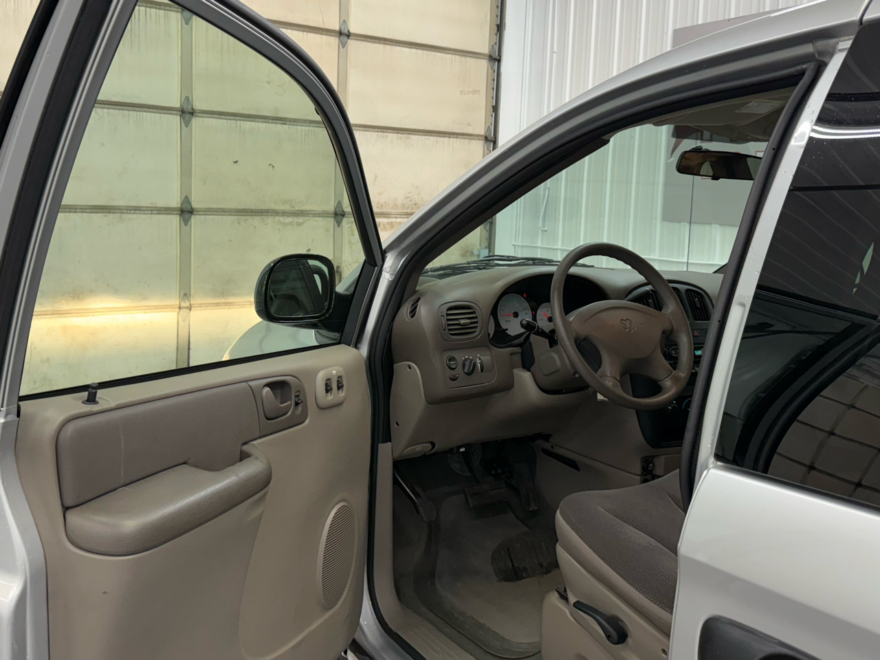 Dodge Caravan 4dr SE 113" WB 2002 Dodge Caravan 4dr SE 113" WB 2002