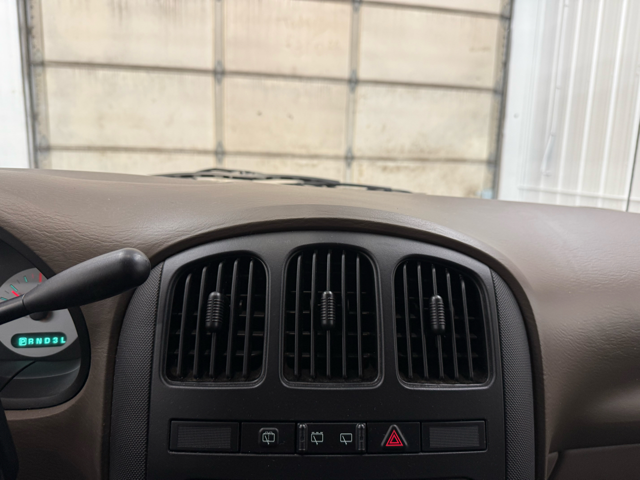 Dodge Caravan 4dr SE 113" WB 2002 Dodge Caravan 4dr SE 113" WB 2002