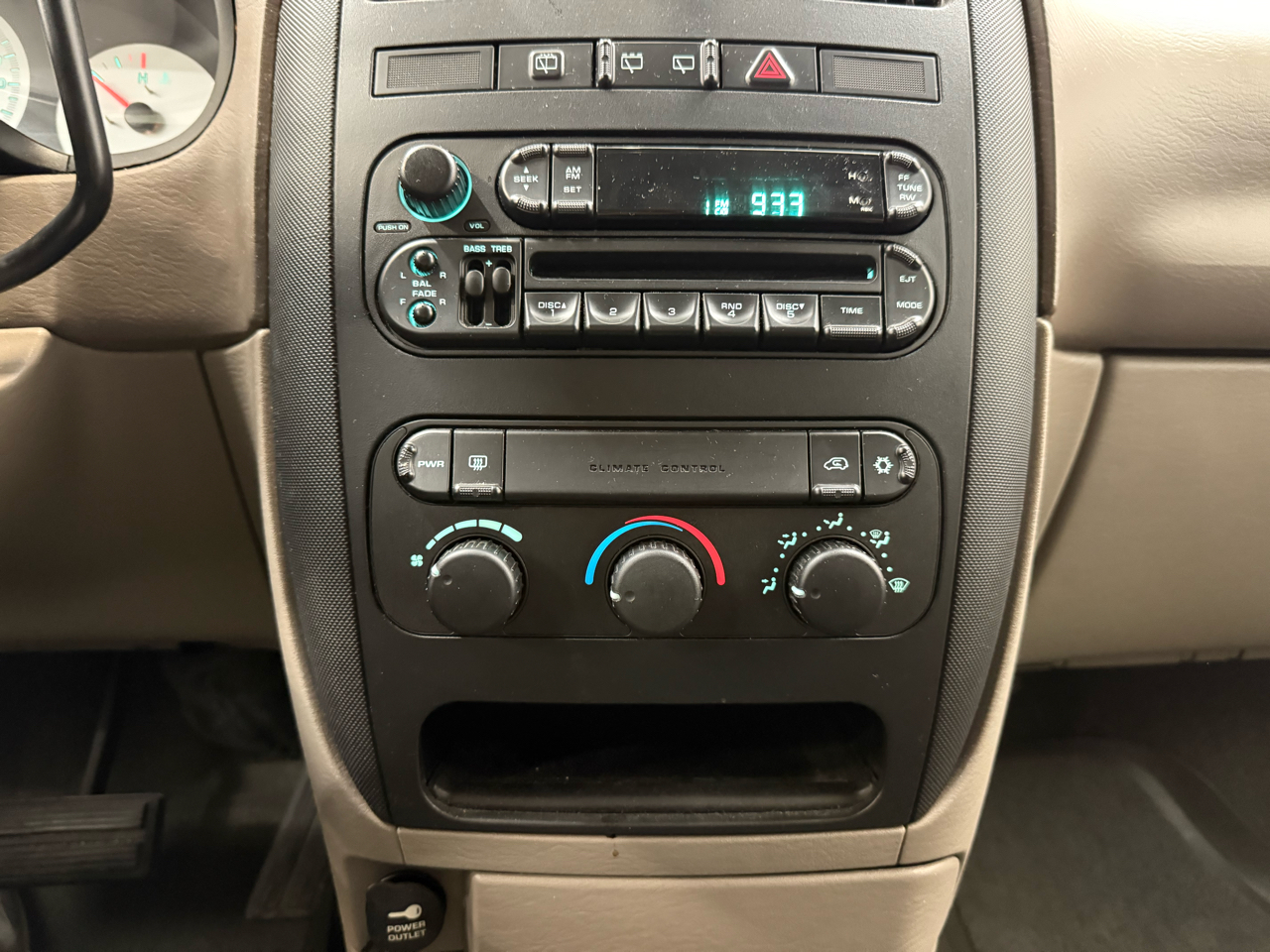 Dodge Caravan 4dr SE 113" WB 2002 Dodge Caravan 4dr SE 113" WB 2002