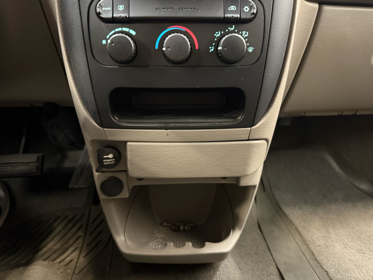 Dodge Caravan 4dr SE 113" WB 2002 Dodge Caravan 4dr SE 113" WB 2002