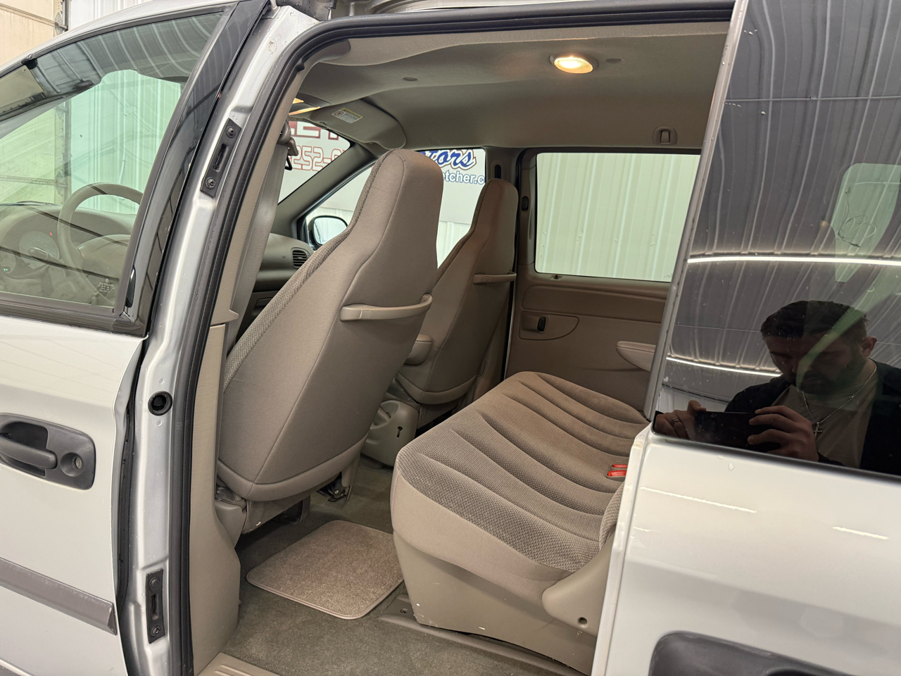 Dodge Caravan 4dr SE 113" WB 2002 Dodge Caravan 4dr SE 113" WB 2002