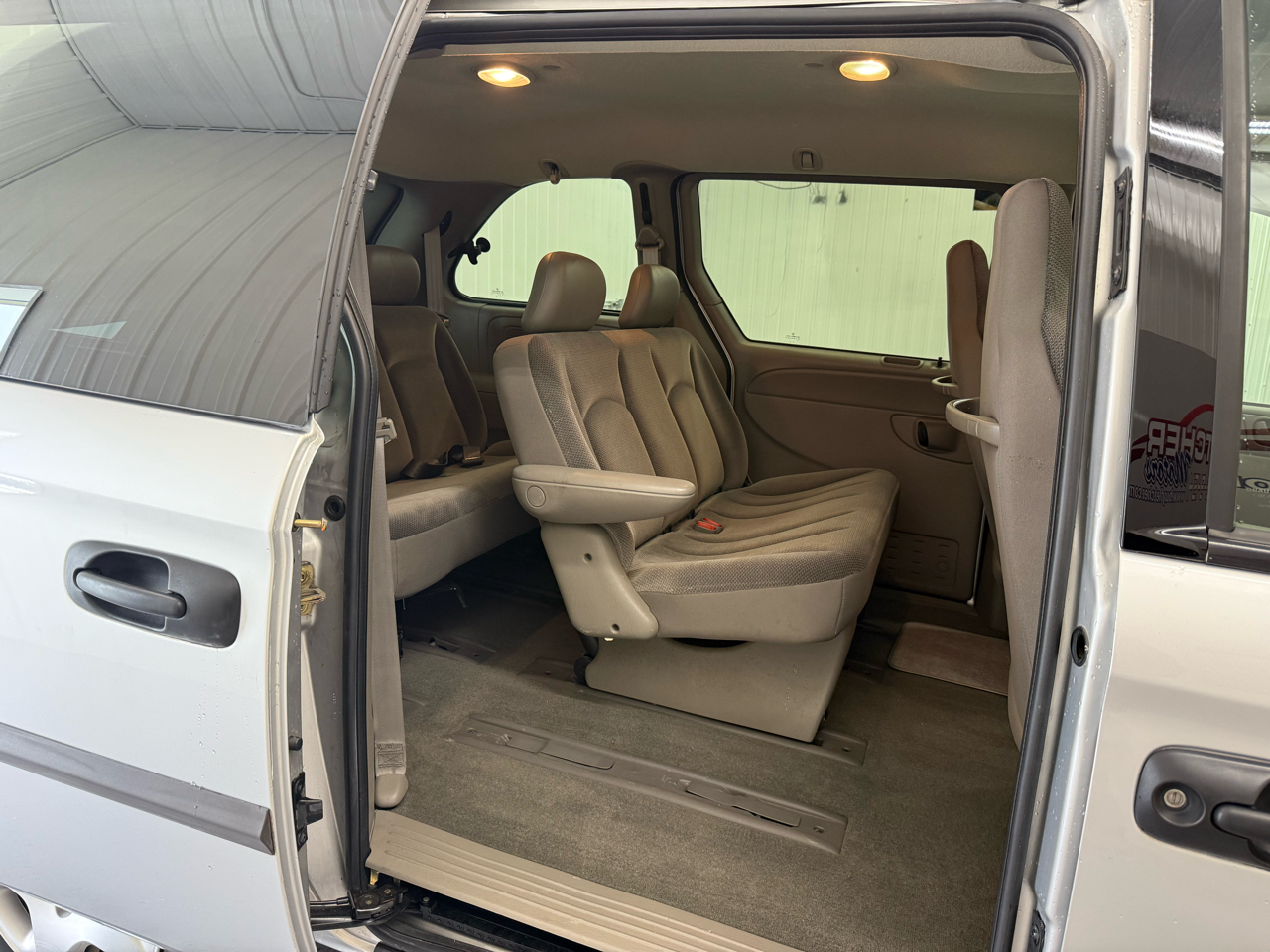 Dodge Caravan 4dr SE 113" WB 2002 Dodge Caravan 4dr SE 113" WB 2002