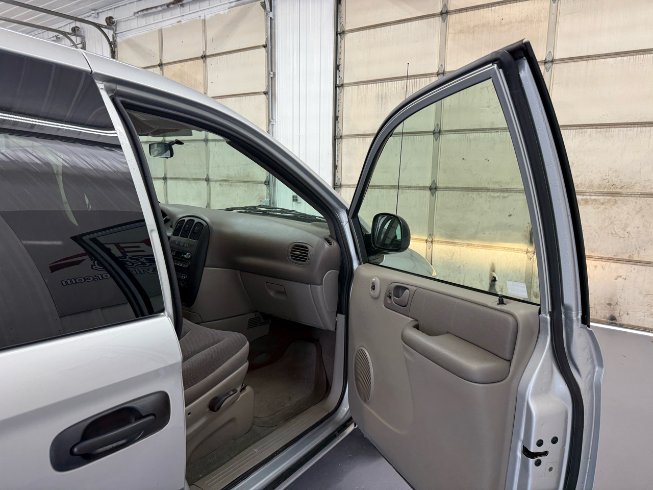 Dodge Caravan 4dr SE 113" WB 2002 Dodge Caravan 4dr SE 113" WB 2002