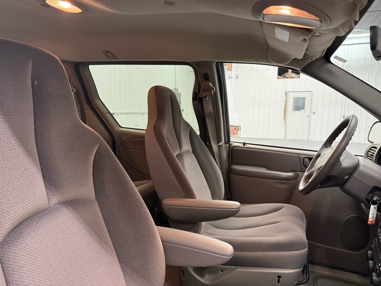 Dodge Caravan 4dr SE 113" WB 2002 Dodge Caravan 4dr SE 113" WB 2002